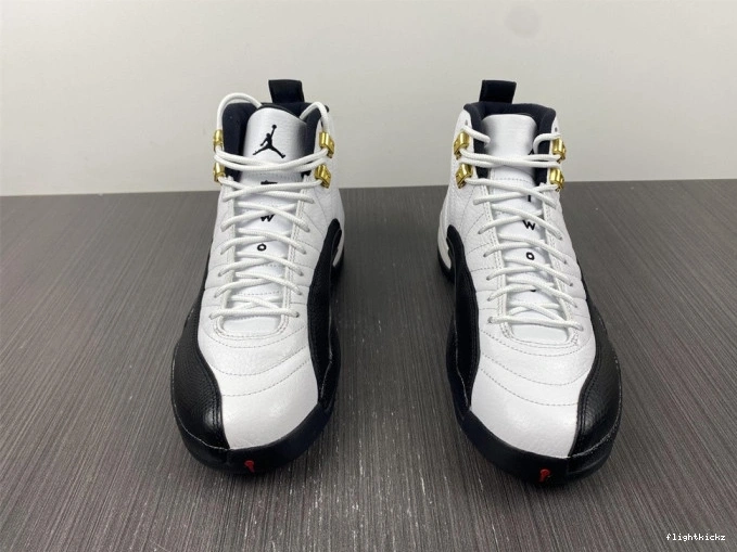 Retro Taxi (2013) 12 Jordan 130690-125 0825
